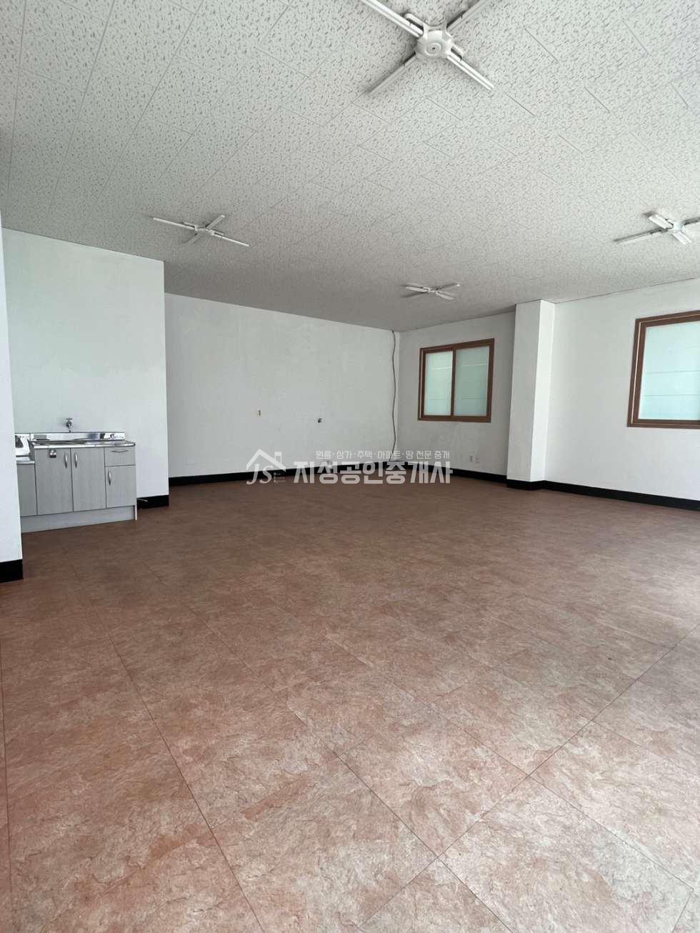 대구 달성군 다사읍 죽곡리 권리금없음/ 1층상가단독사용/ 내부화장실/ 주차편리/ 업종제한없음/ 깔끔/ 관리비없음 월세 매물번호 10568 사진 2