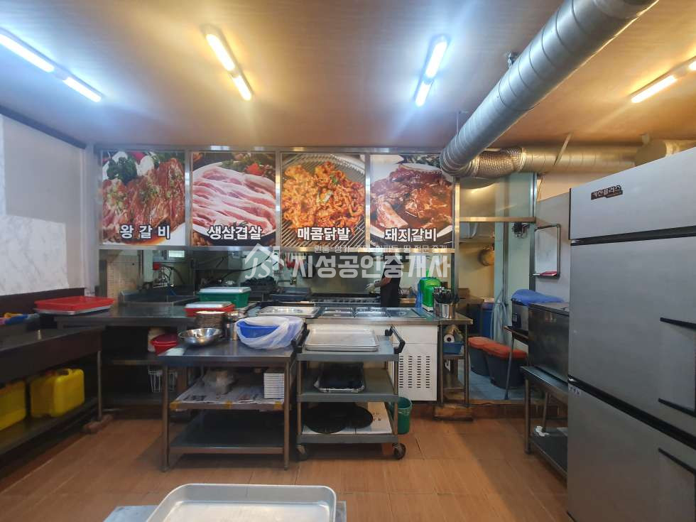 대구 달서구 용산동 3면코너상가/ 도로변상가/ 풍부한유동인구/ 양도양수가능/ 노출아주좋은상가/ 아파트밀집지역에위치 월세 매물번호 10573 사진 5