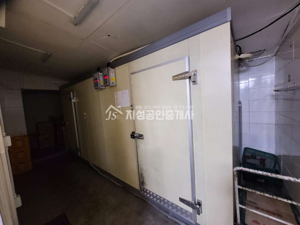 대구 달서구 상인동 월배지하철역 인근/ 음식점/ 프렌차이져 /삼겹살등 고기집/ 배달음식점/ 한식당등 다용도 가능 월세 매물번호 10581 사진 1