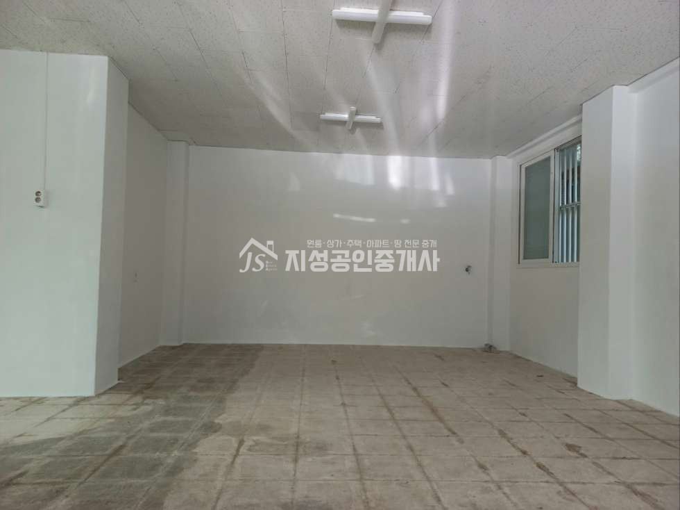 대구 달서구 감삼동 더블유병원인근상가,전면좋은공간넓은상가,주차편리,무권리상가,다용도가능 월세 매물번호 10599 사진 1