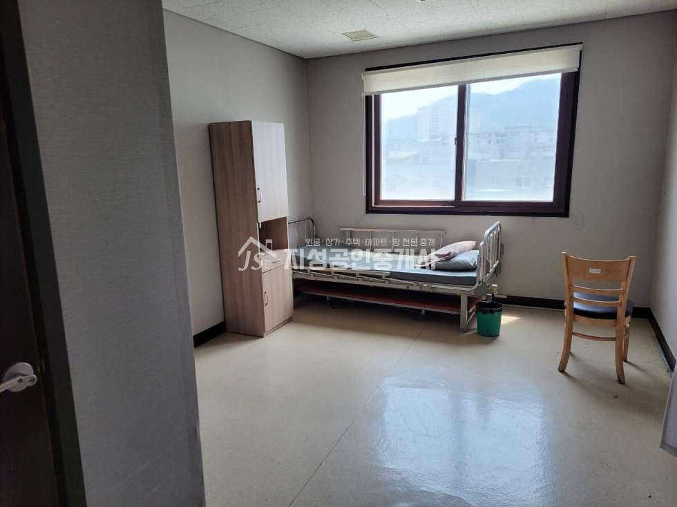 대구 남구 대명동 현충로역 상가/ 역세권 상가/ 대도로변 상가/ 권리금無/ 현재공실/ 위치최상/ 대형평수 상가/ 즉시입주가능/ 풍부한유동인구 월세 매물번호 10700 사진 2