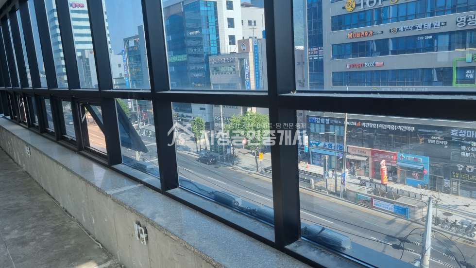 대구 남구 대명동 남대구세무서 신축상가/ 남대구세무서 상가임대/ 대명동 신축상가/ 대명역 신축상가/ 대명역 상가임대/ 역세권 상가/ 안지랑우체국 신축상가 월세 매물번호 10688 사진 4
