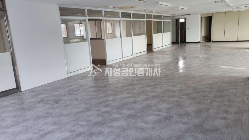 대구 남구 대명동 역세권 상가/ 남산역 인근 상가/ 대형상가/ 계명네거리 인근 상가/ 대도로변 상가/ 다용도가능/ 즉시입주가능/ 약120평 상가/ 위치최고 월세 매물번호 10842 사진 3