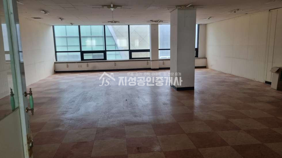 대구 남구 대명동 역세권 상가/ 남산역 인근 상가/ 대형상가/ 계명네거리 인근 상가/ 대도로변 상가/ 다용도가능/ 즉시입주가능/ 약120평 상가/ 위치최고 월세 매물번호 10842 사진 4