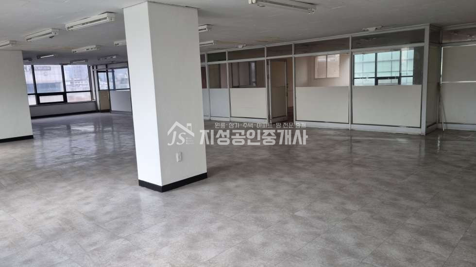 대구 남구 대명동 역세권 상가/ 남산역 인근 상가/ 대형상가/ 계명네거리 인근 상가/ 대도로변 상가/ 다용도가능/ 즉시입주가능/ 약120평 상가/ 위치최고 월세 매물번호 10842 사진 5