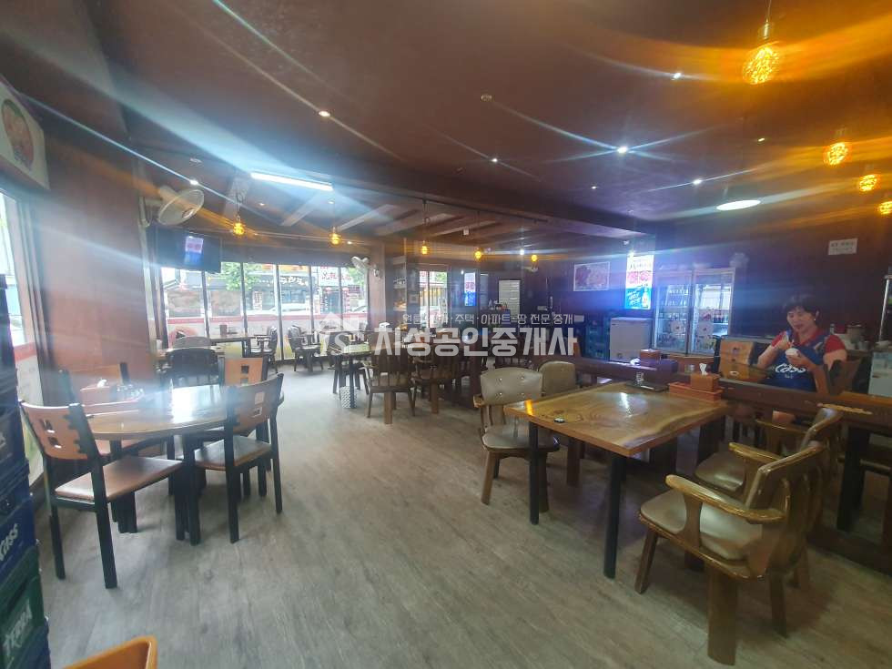대구 달서구 호산동 계명대학교 정문 상권/ 학생 직장인 많은 유동인구/ 현 성업중인 음식점/ 타업종 가능/ 전면 좋음/ 뭘해도 되는 자리/ 강력추천 월세 매물번호 10882 사진 1