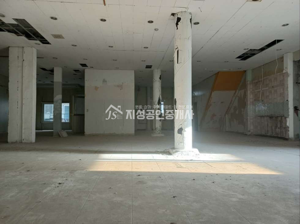 대구 달서구 도원동 권리금없음/ 3층단독사용 / 항아리상권 //업종제한없음 //유동인구아주많음/ 월세 매물번호 10876 사진 2